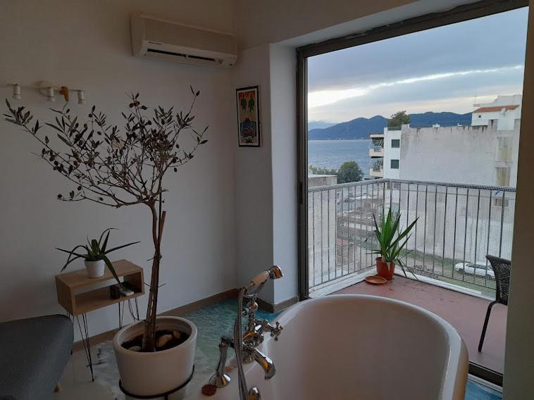 Artemida Apartment Loutra Edipsou  Exterior photo